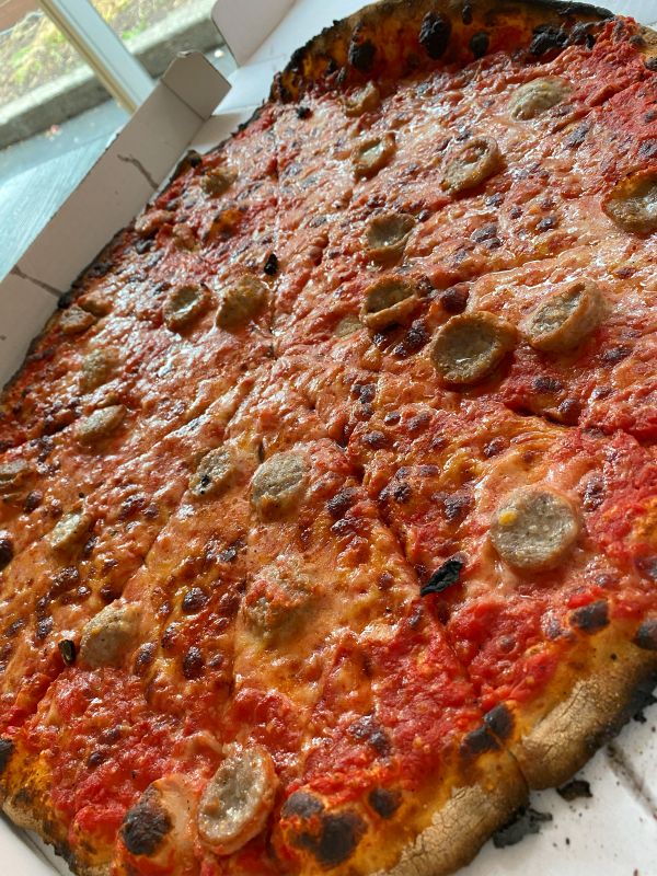 Sally sausage pizza